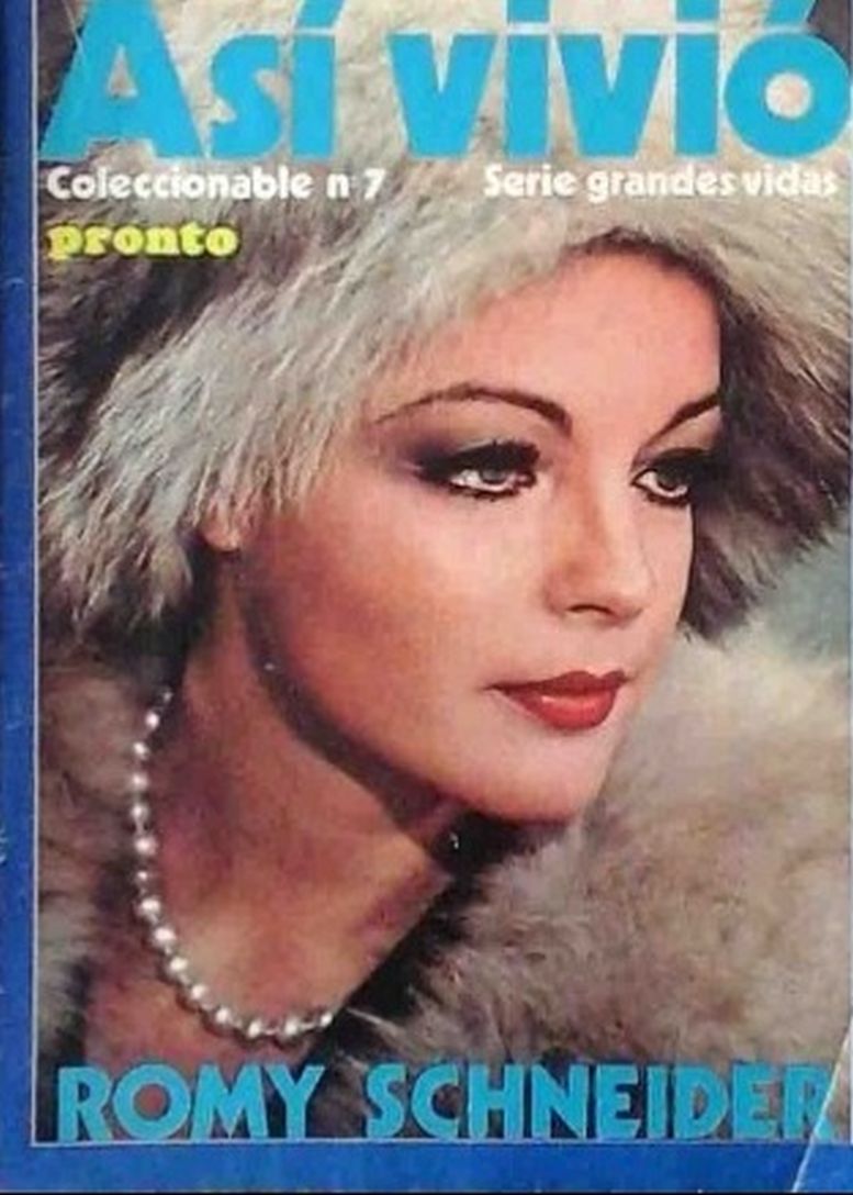 ASI VIVIO ROMY SCHNEIDER magazine side cover Issue 7   