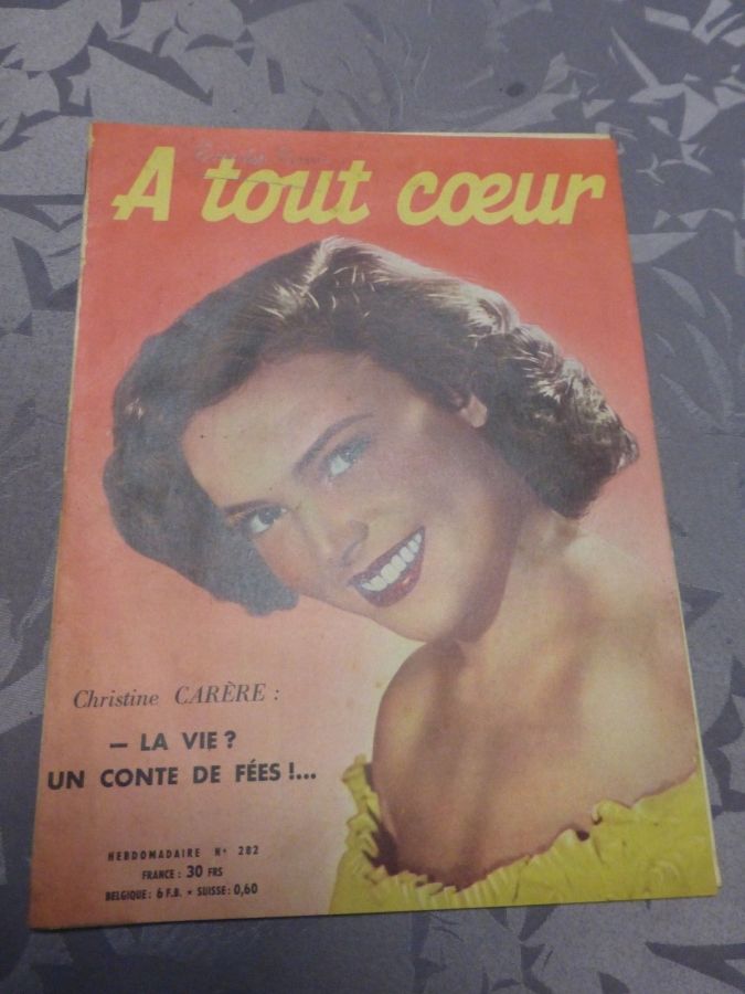 A TOUT COEUR magazine side cover Issue 282 11 March 1952