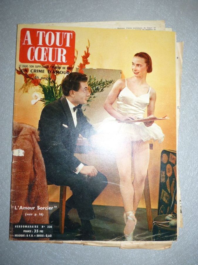 A TOUT COEUR magazine side cover Issue 330   1952