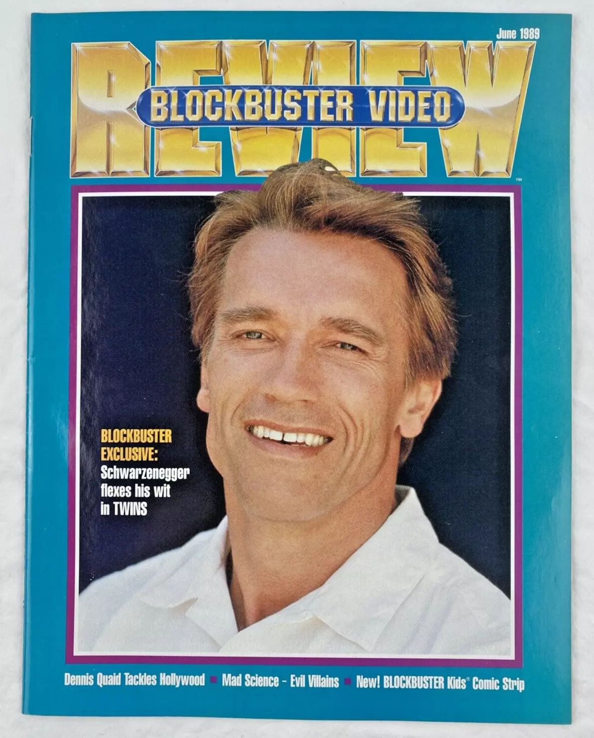 BLOCKBUSTER VIDEO magazine side cover  June 1989