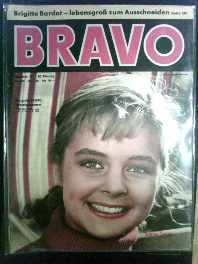 BRAVO magazine side cover Issue 13 29 March 1959