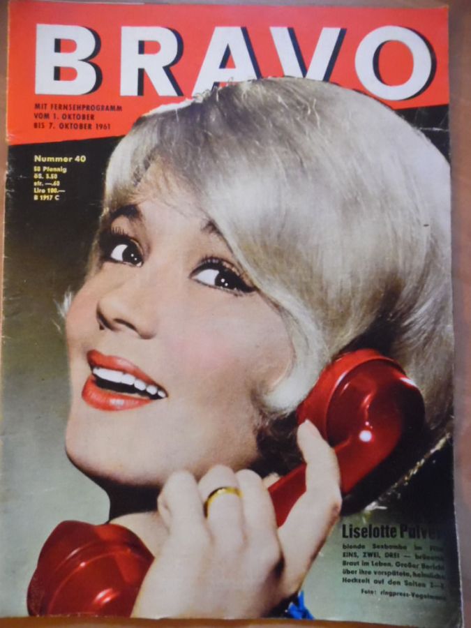 BRAVO magazine side cover Issue 40 1 October 1961