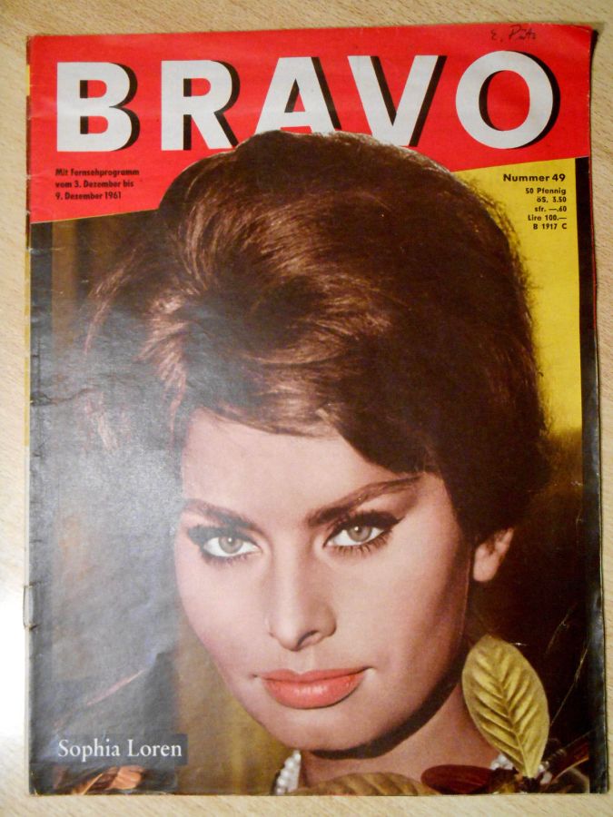 BRAVO magazine side cover Issue 49 3 December 1961