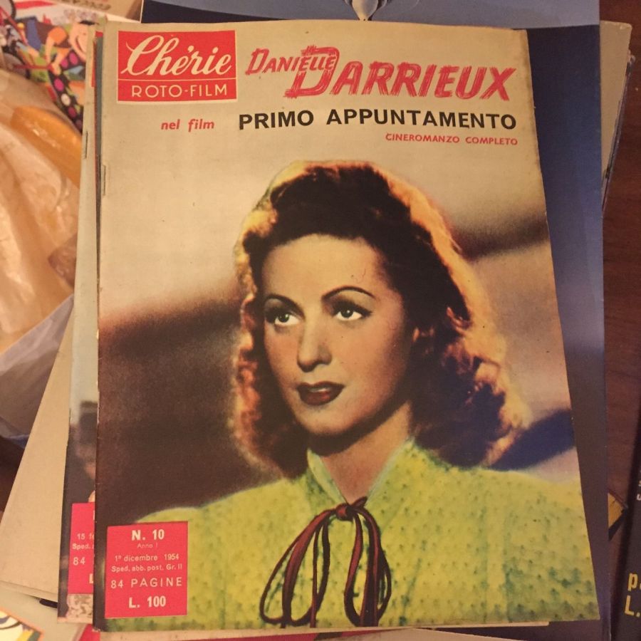 CHERIE magazine side cover Issue 10 1 December 1954