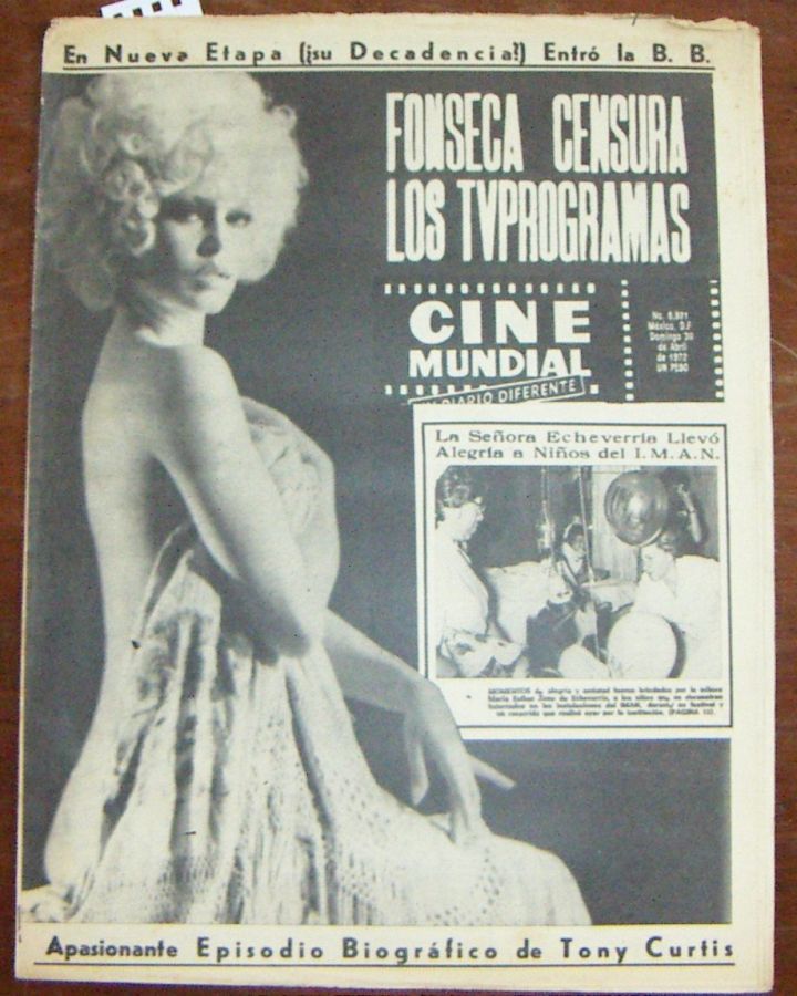 CINE MUNDIAL magazine side cover 30 April 1972