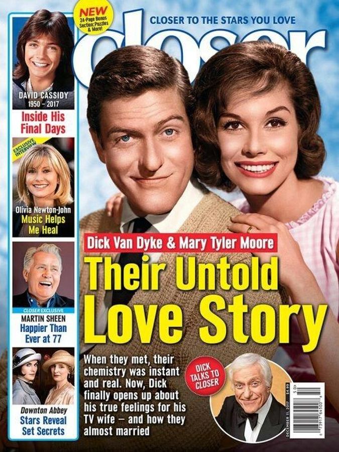 CLOSER WEEKLY magazine side cover 11 December 2017
