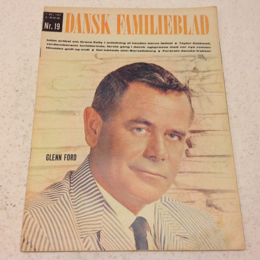 DANSK FAMILIEBLAD magazine side cover Issue 19 7 May 1965