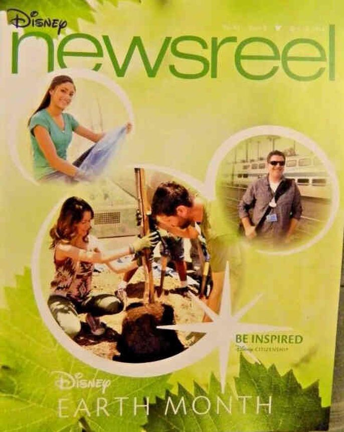 DISNEY NEWSREEL magazine side cover 18 April 2014