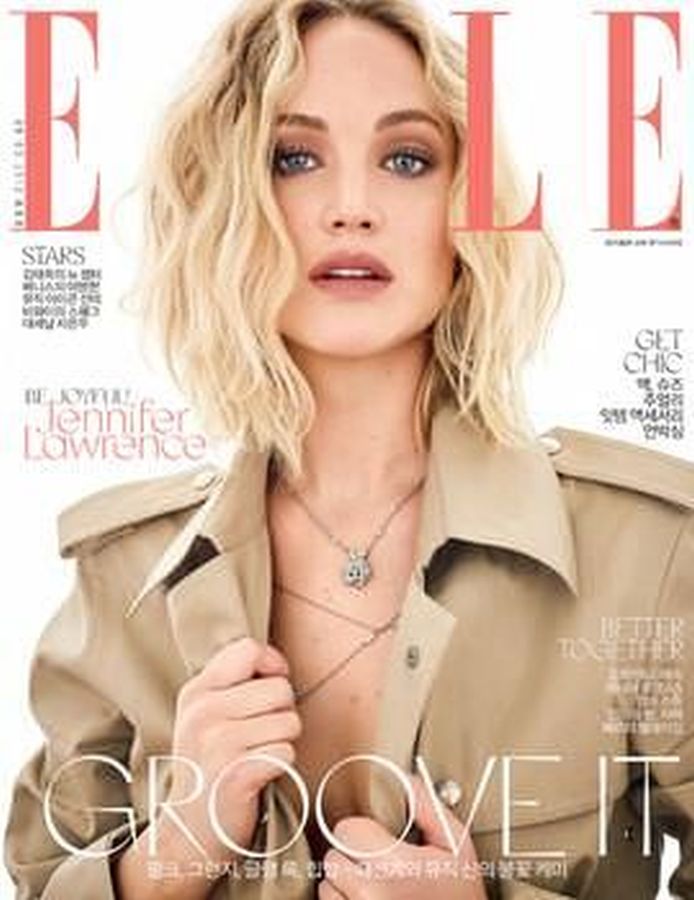 ELLE KOREA magazine side cover  October 2018