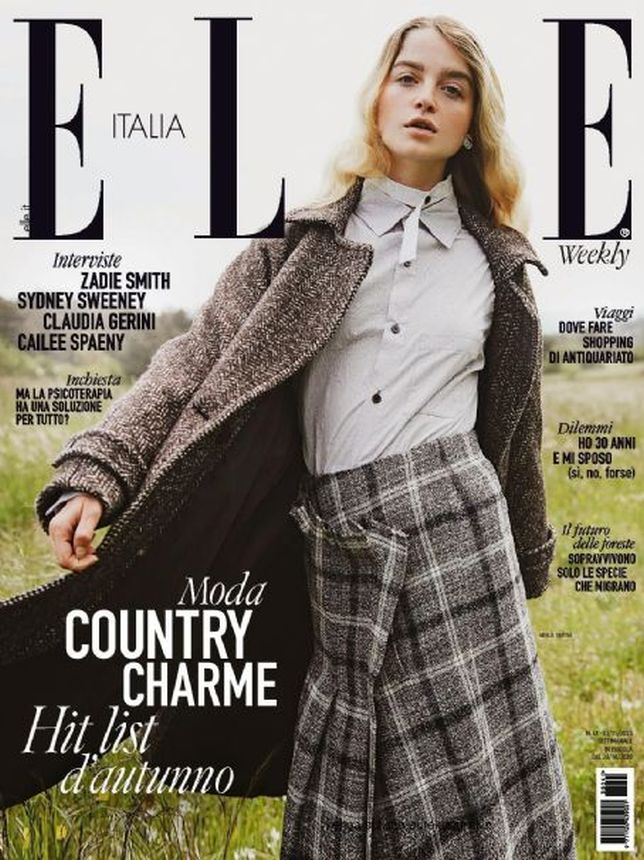 ELLE ITALY magazine side cover 26 October 2023