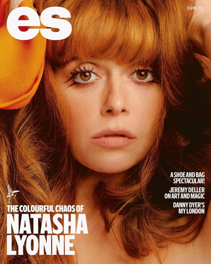 ES MAGAZINE magazine side cover 28 April 2023