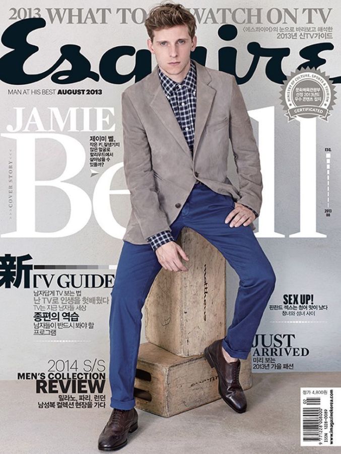 ESQUIRE KOREA magazine side cover  August 2013