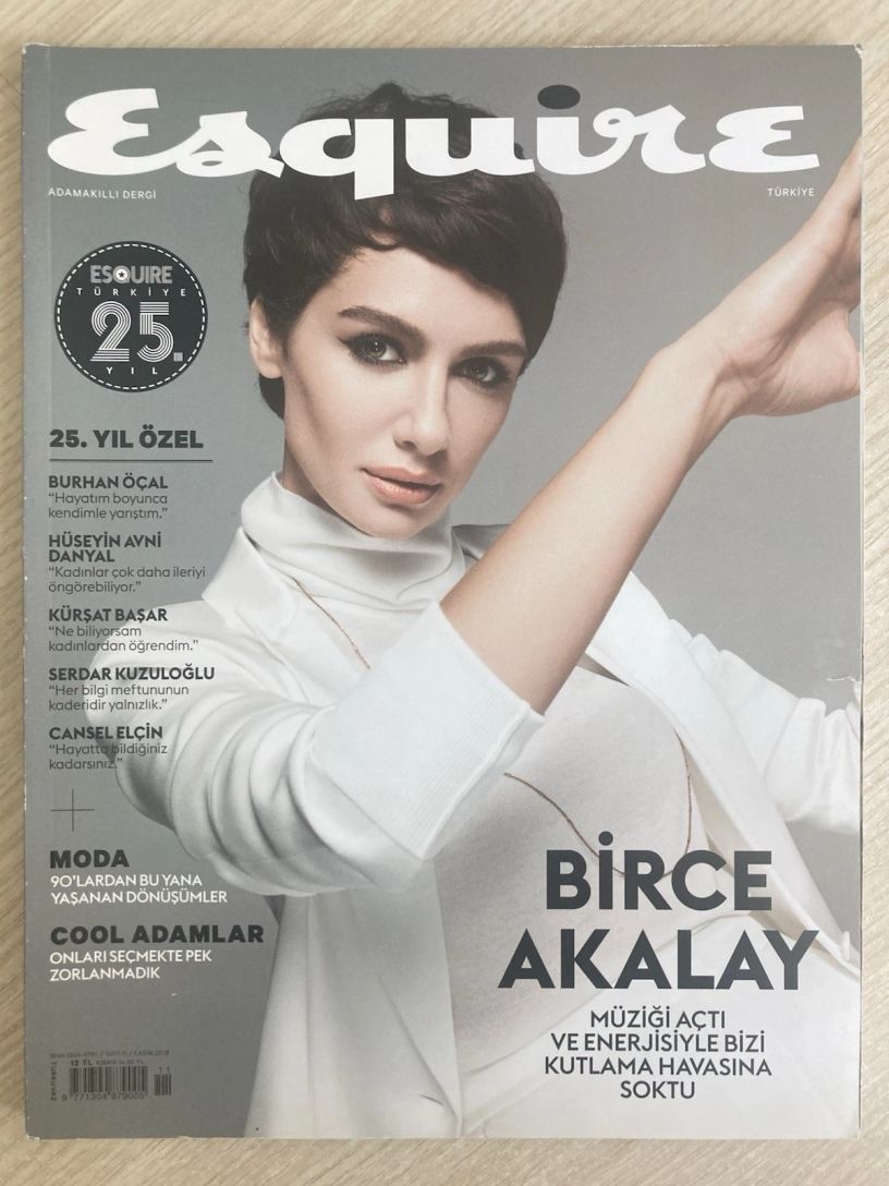 ESQUIRE TURKEY magazine side cover  November 2018