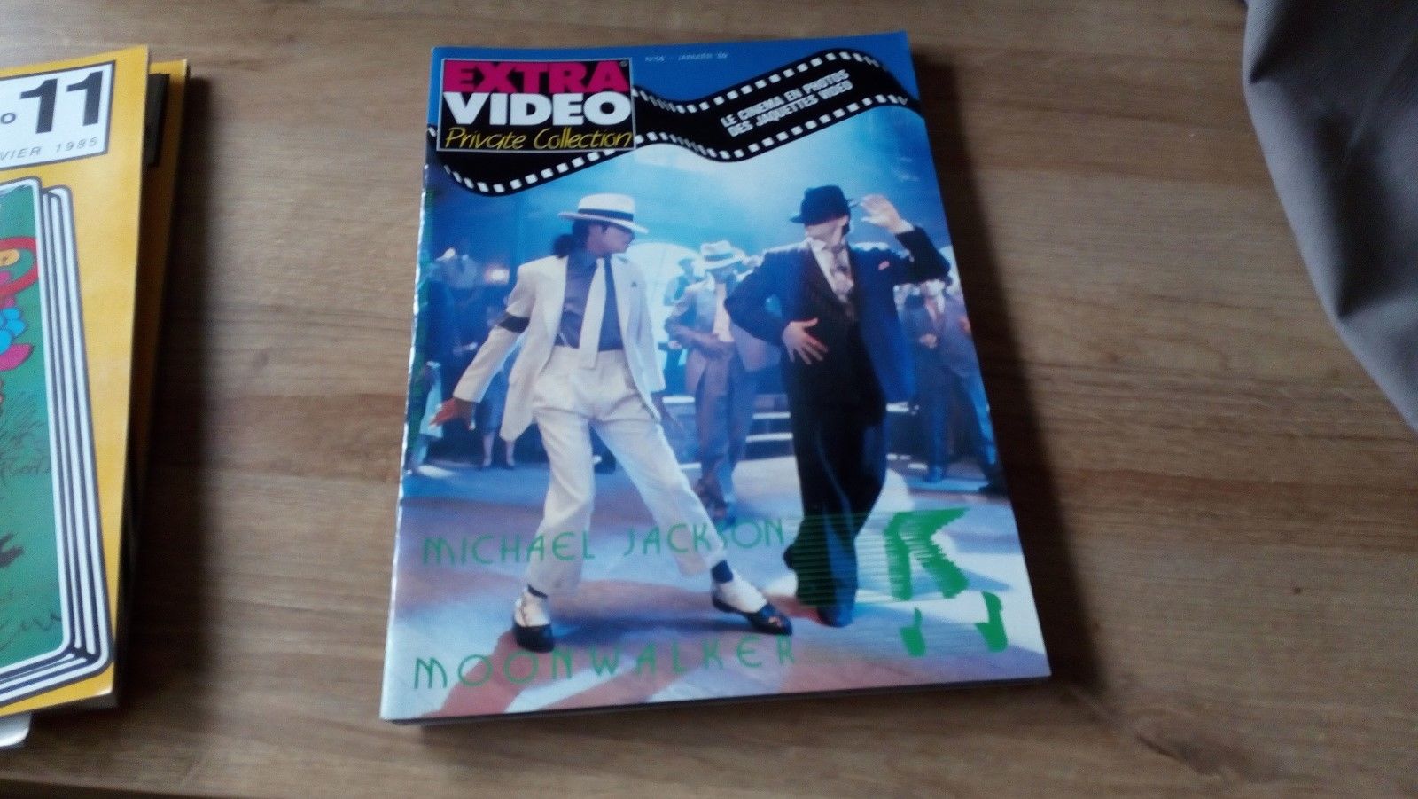 EXTRA VIDEO COLLECTION PRIVEE magazine side cover Issue 56  January 1989