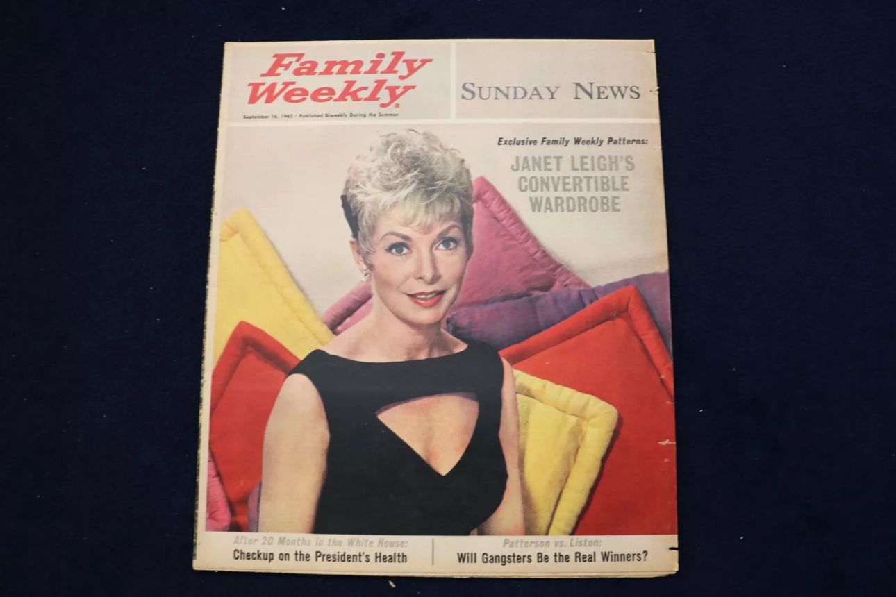 FAMILY WEEKLY magazine side cover 16 September 1962