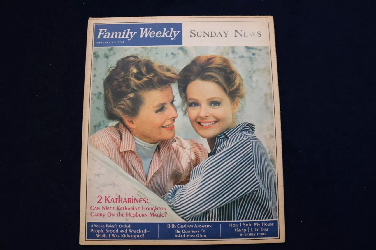 FAMILY WEEKLY magazine side cover 11 February 1968