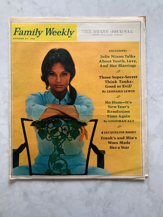 FAMILY WEEKLY magazine side cover 29 December 1968