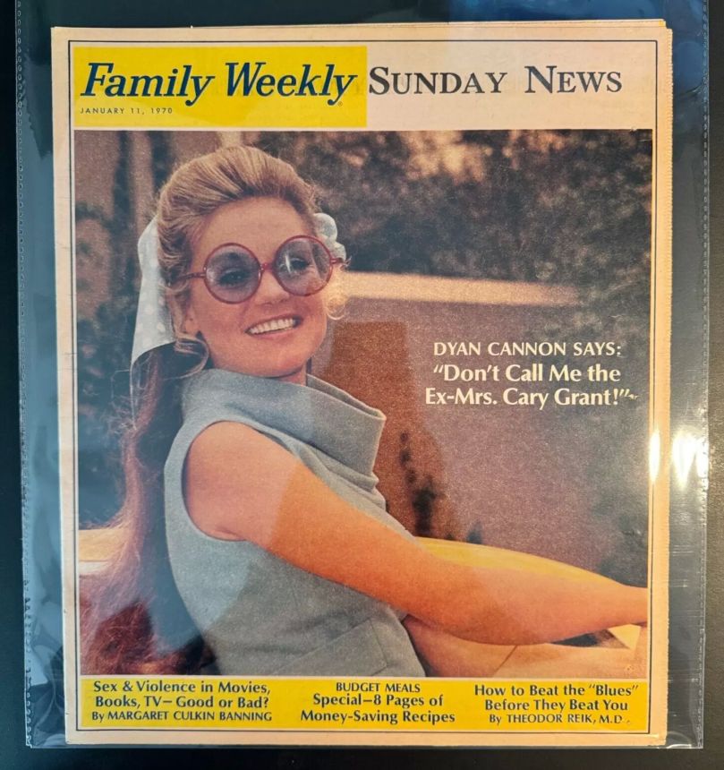 FAMILY WEEKLY magazine side cover 11 January 1970