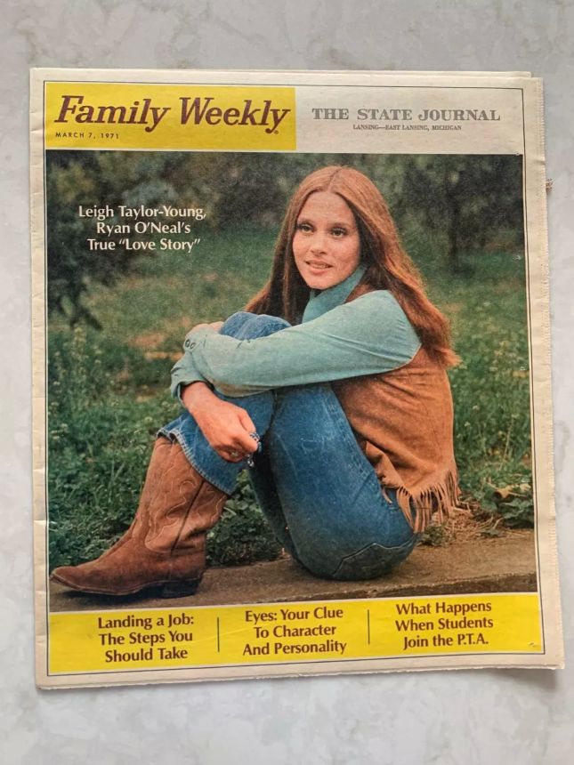FAMILY WEEKLY magazine side cover 7 March 1971