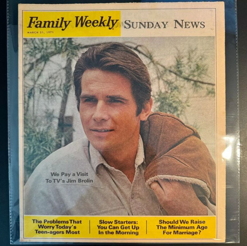 FAMILY WEEKLY magazine side cover 21 March 1971