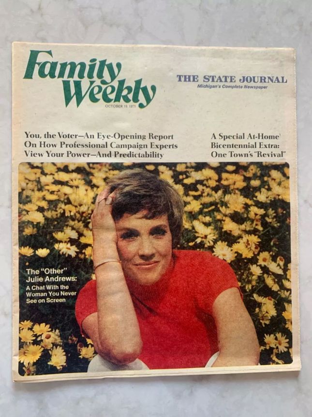 FAMILY WEEKLY magazine side cover 19 October 1975