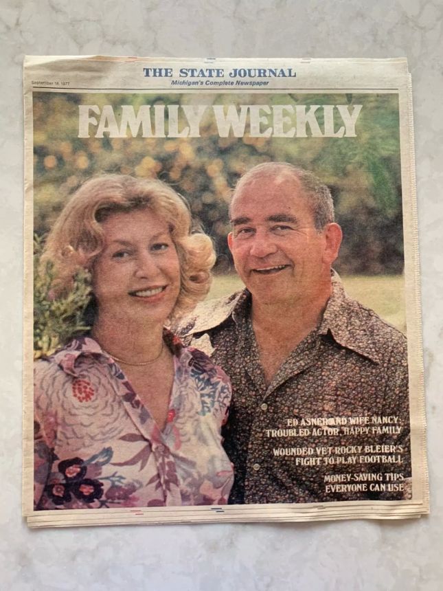 FAMILY WEEKLY magazine side cover 18 September 1977