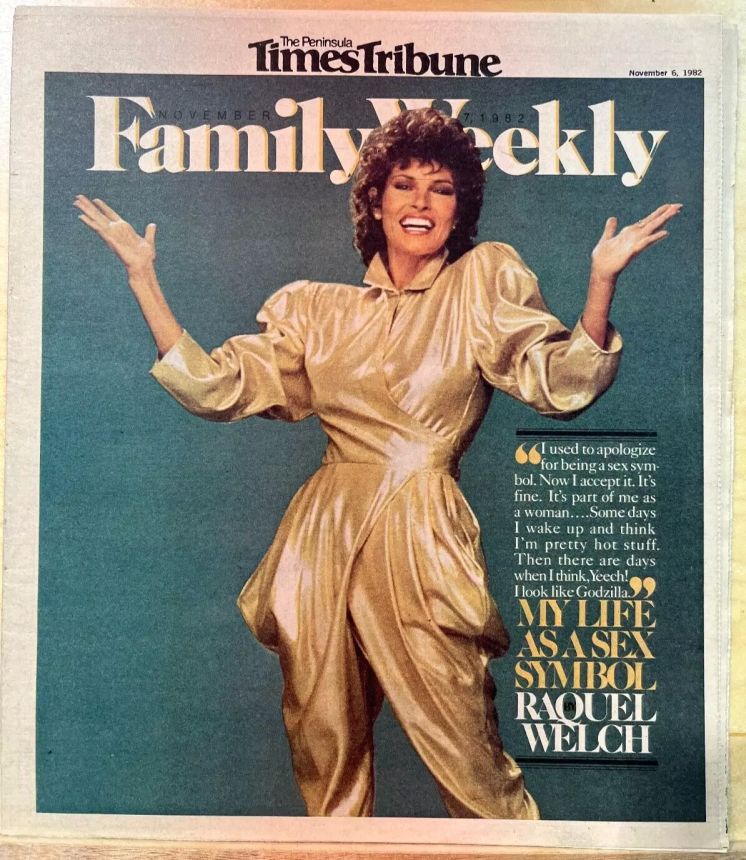 FAMILY WEEKLY magazine side cover 6 November 1982