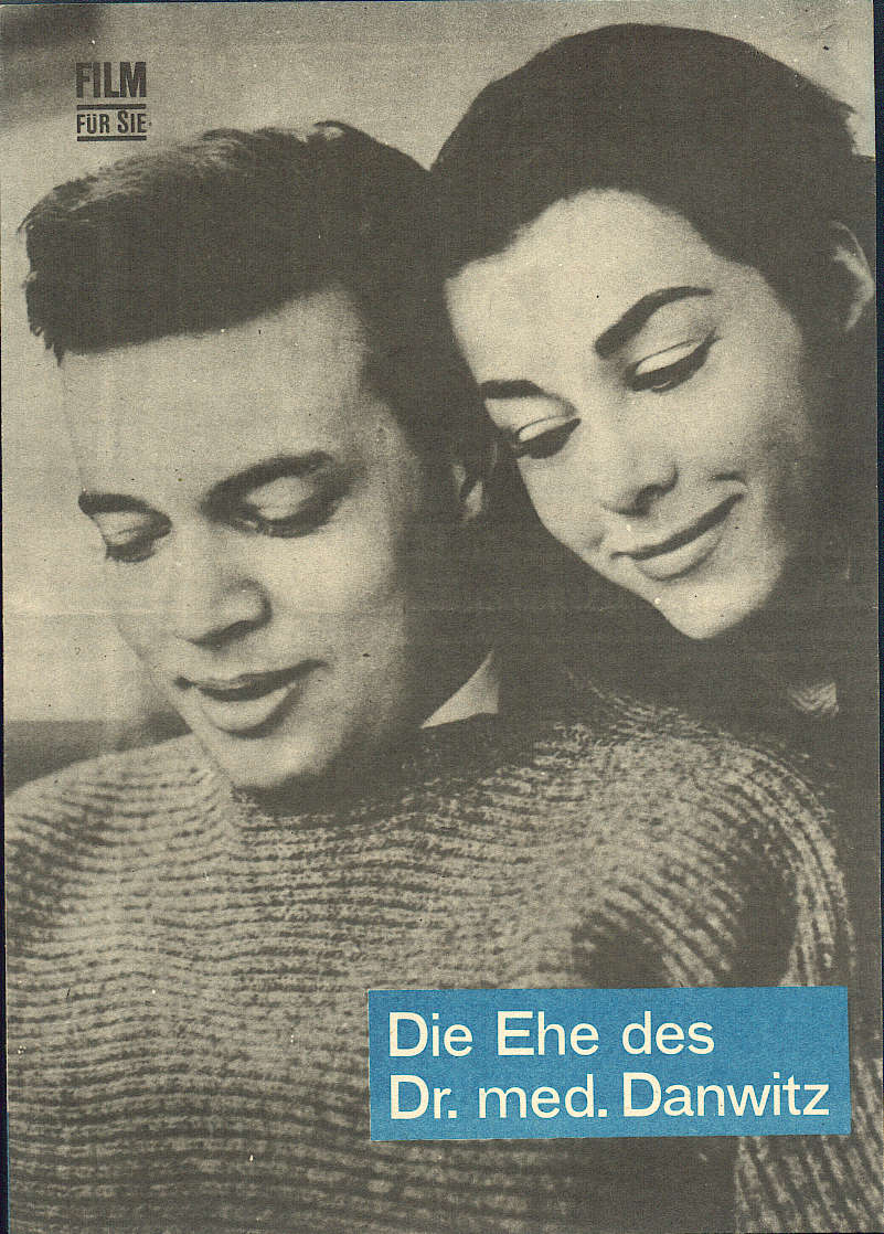 FILM FUR SIE magazine side cover Issue 84.  1967