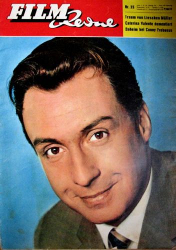 FILM REVUE magazine side cover Issue 23 7 November 1961