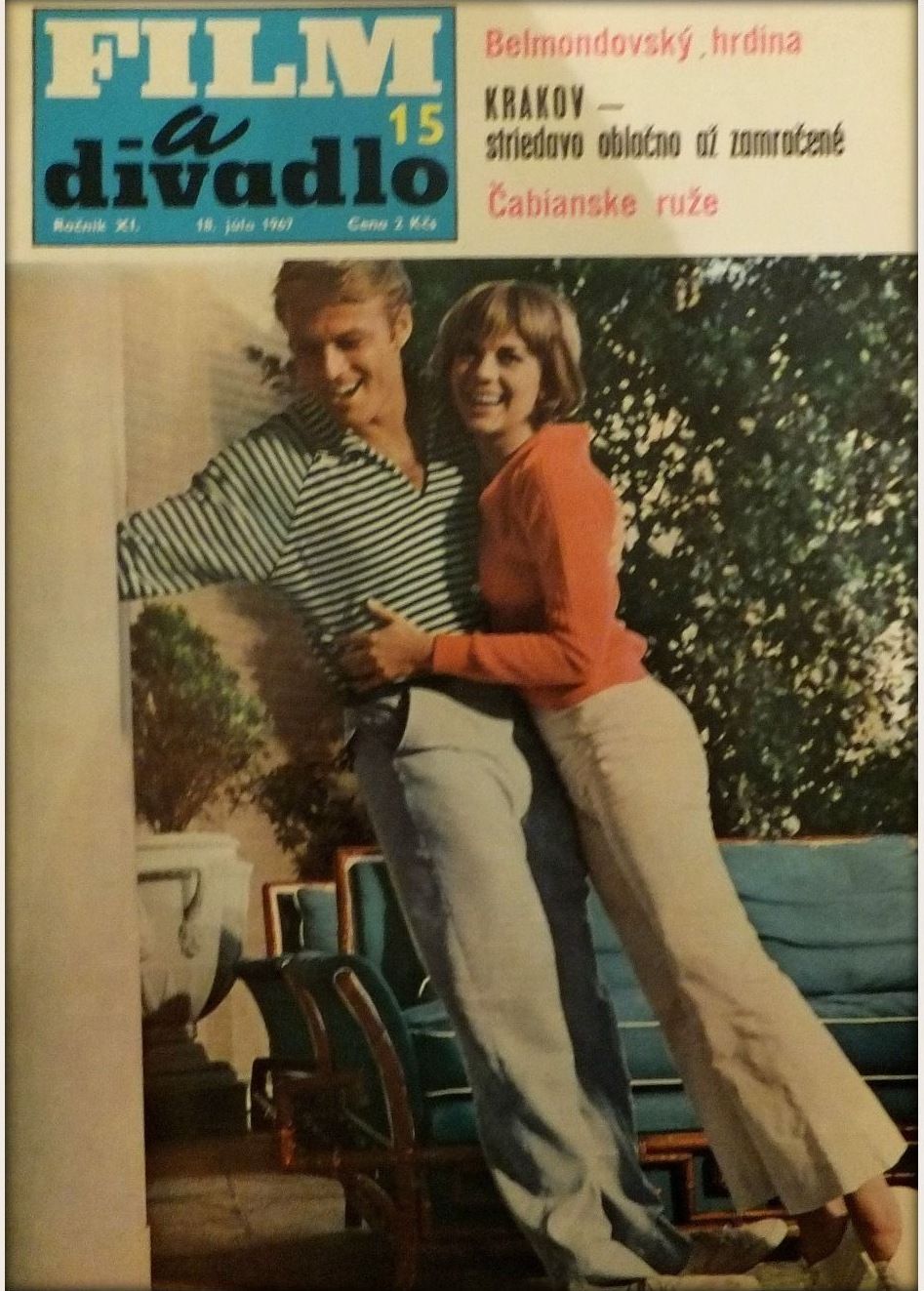 FILM A DIVADLO magazine side cover Issue 15 July 1967
