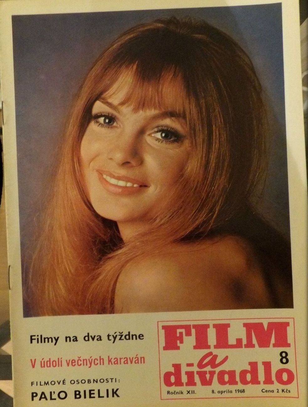 FILM A DIVADLO magazine side cover Issue 8  1968