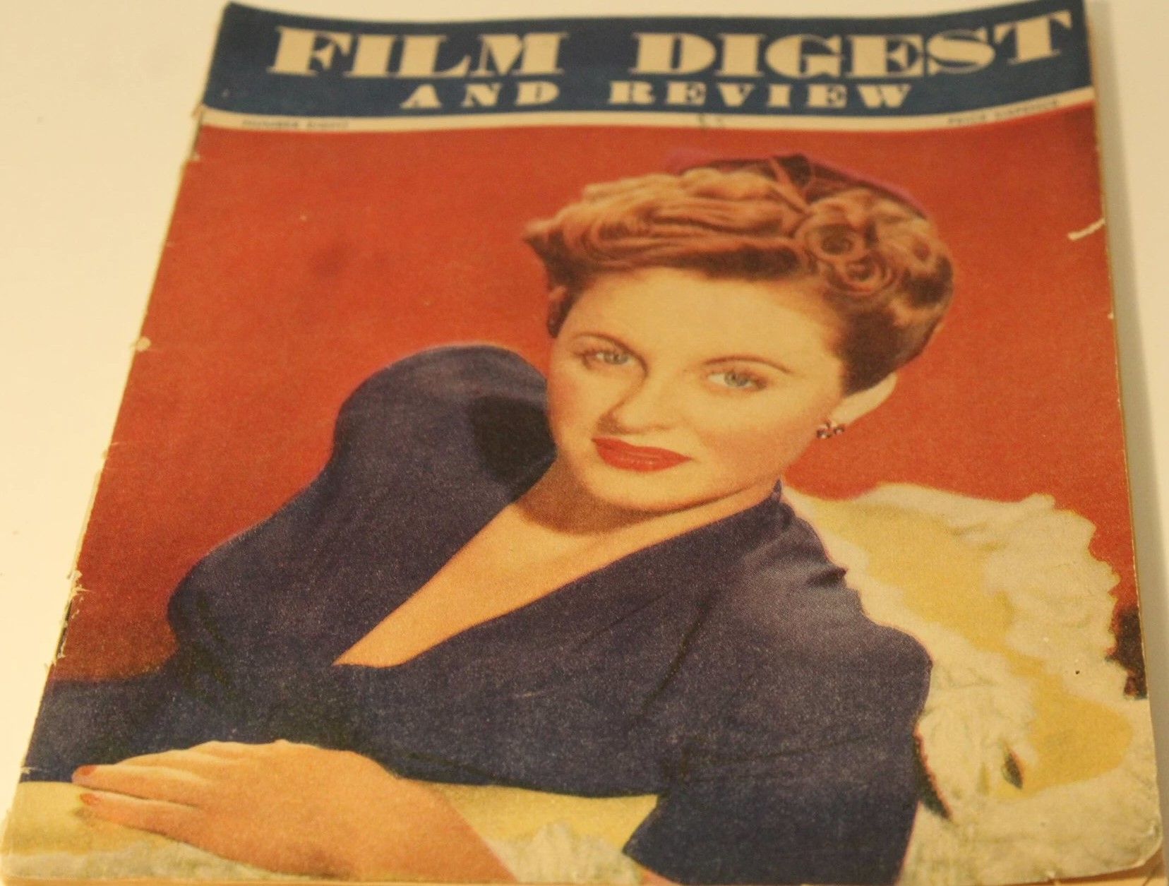 FILM DIGEST AND REVIEW magazine side cover Issue 8   1945