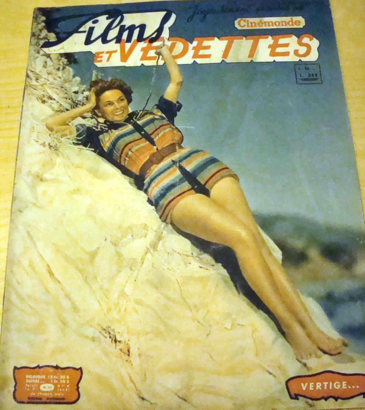 FILMS ET VEDETTES magazine cover Issue 17  1950