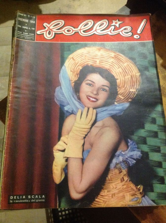 FOLLIE! magazine side cover Issue 11-12  December 1954