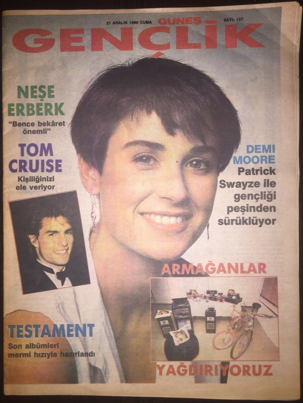 GENCLIK VE MUSIK magazine side cover 21 December 1990