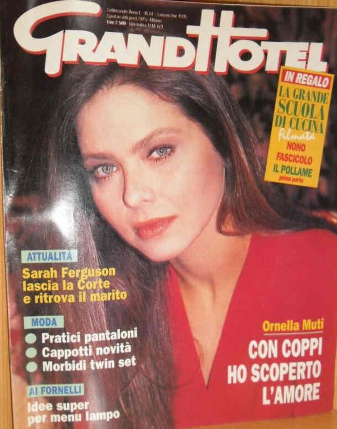 GRAND HOTEL magazine side cover Issue 44 3 November 1995