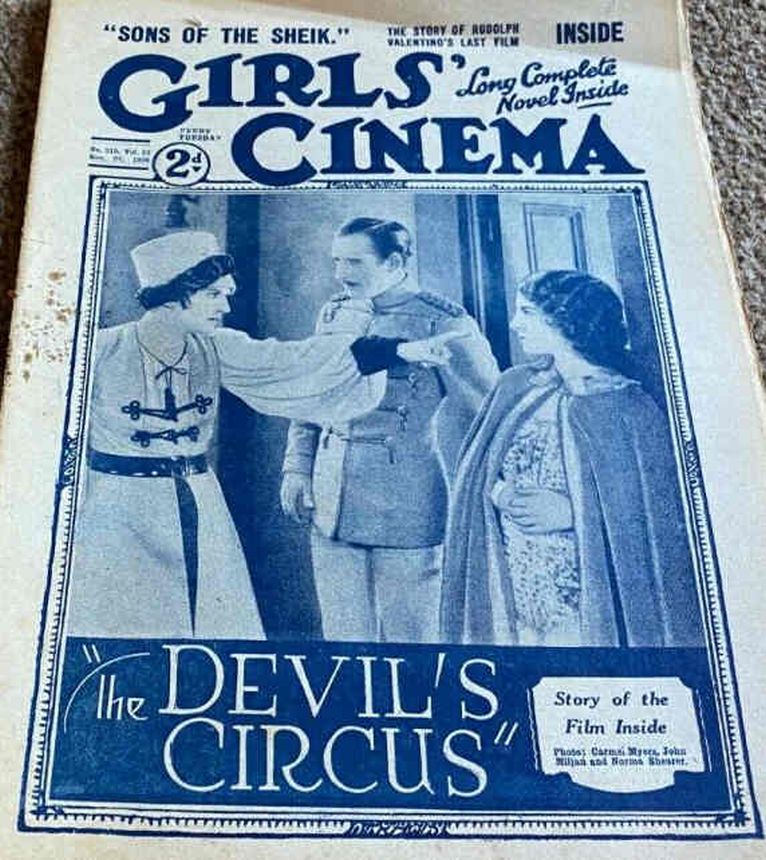 GIRLS CINEMA magazine side cover Issue 319 27 November 1926