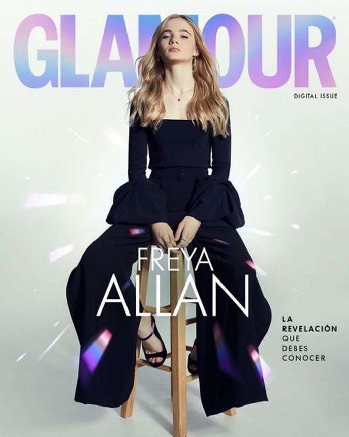 GLAMOUR MEXICO magazine side cover  January 2020