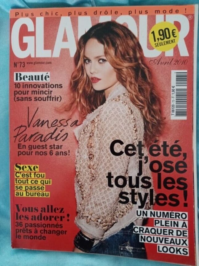 GLAMOUR FR magazine side cover Issue 73  April 2010