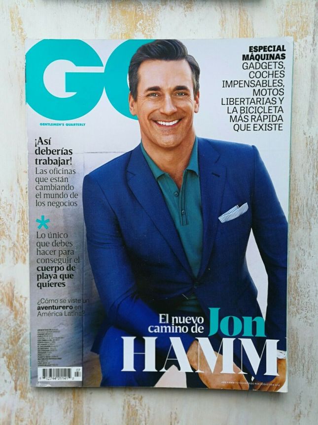 GENTLEMENS QUARTERLY COLOMBIA magazine side cover  August 2015