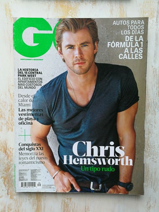 GENTLEMENS QUARTERLY COLOMBIA magazine side cover  October 2015