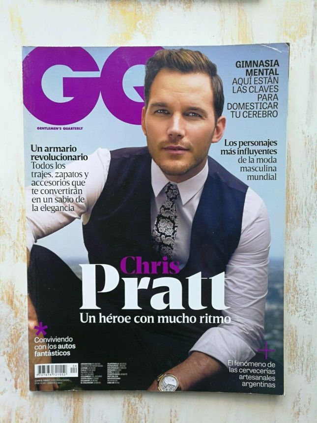 GENTLEMENS QUARTERLY COLOMBIA magazine side cover  May 2017