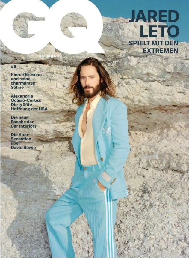 GENTLEMENS QUARTERLY GERMANY magazine side cover  October 2022