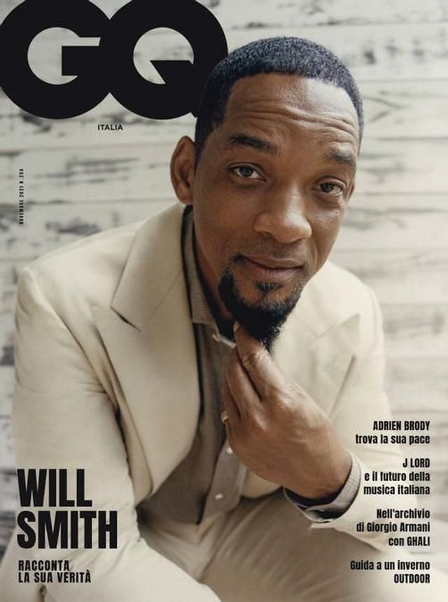 GENTLEMENS QUARTERLY ITALY magazine side cover  November 2021
