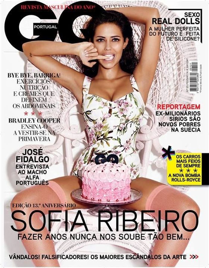 GENTLEMENS QUARTERLY PORTUGAL magazine side cover  February 2014