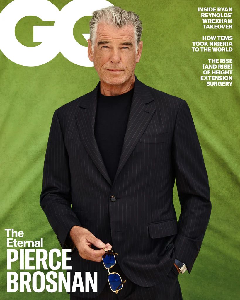 GENTLEMENS QUARTERLY (UK) magazine side cover  October 2022