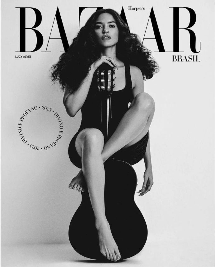 HARPERS BAZAAR BRAZIL magazine side cover  December 2022