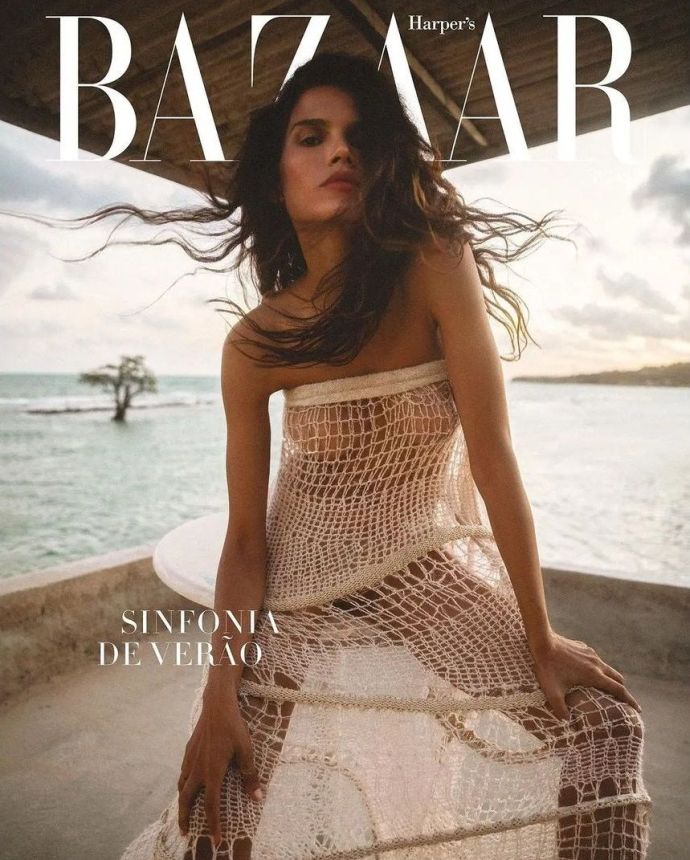 HARPERS BAZAAR BRAZIL magazine side cover  December 2023/ January 2024 