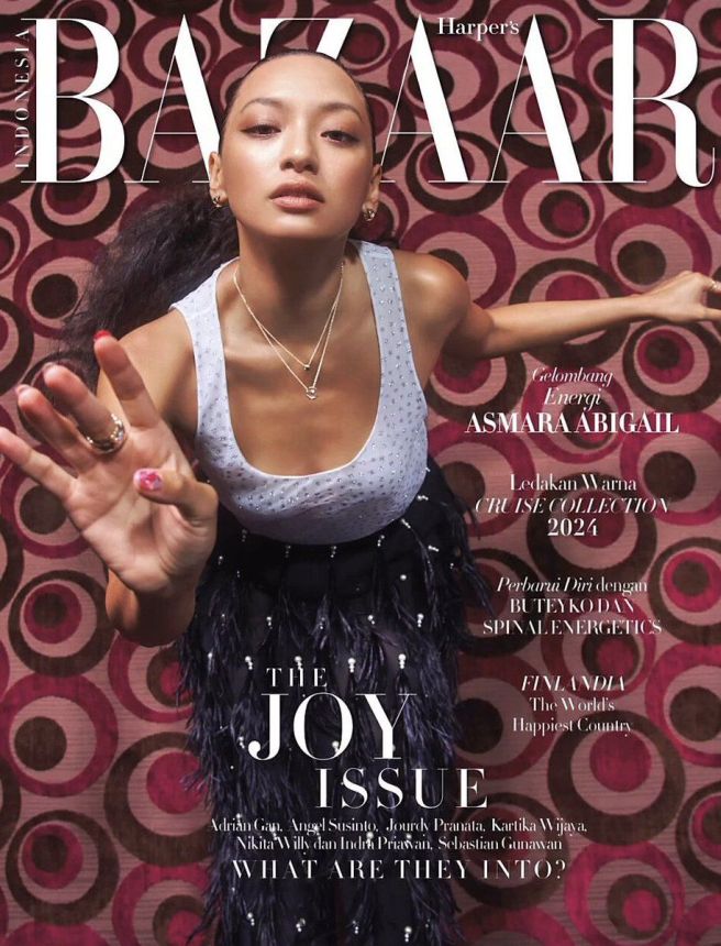 HARPERS BAZAAR INDONESIA magazine side cover  December 2023