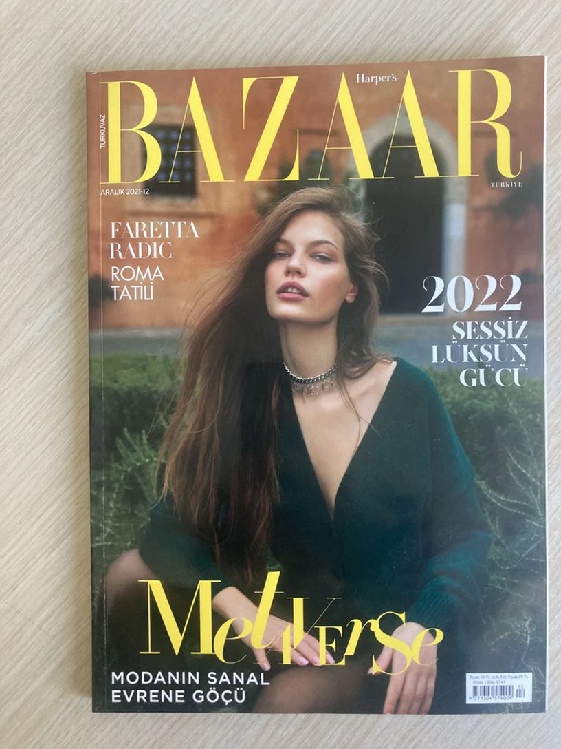 HARPERS BAZAAR TURKEY magazine side cover  December 2021